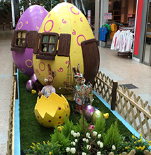 Dekoration mit Riesenostereiern © Barbaras Dekoservice