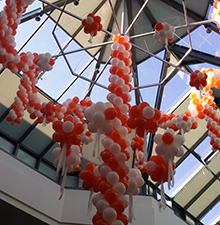 Centerdekoration mit Ballons © Barbaras Dekoservice