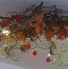 Deckendekoration mit Herbstlaub © Barbaras Dekoservice